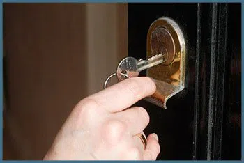 Safe Key Shop Hanover Park, IL 630-357-9013 - 7-door-unlock